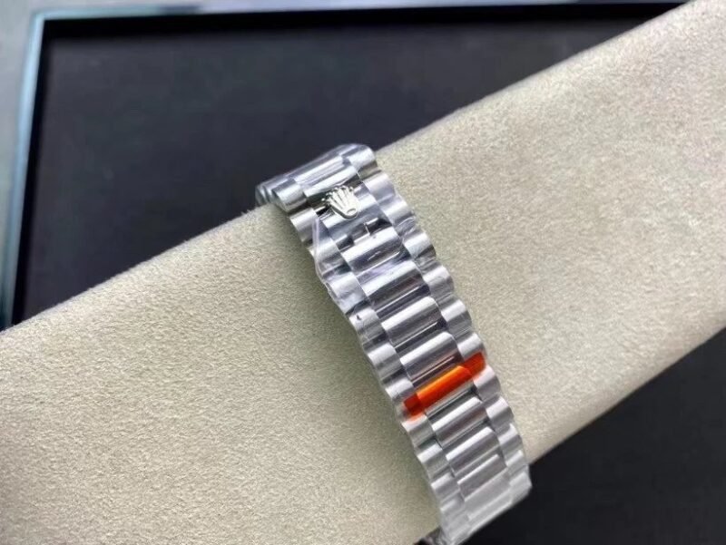 Rolex m228239-0001- Straight grain disk - Image 6